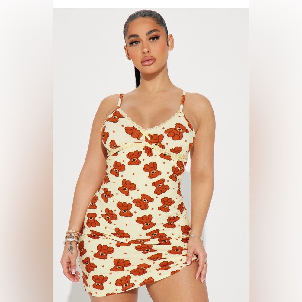 Fashion nova sleep dress large 🧸